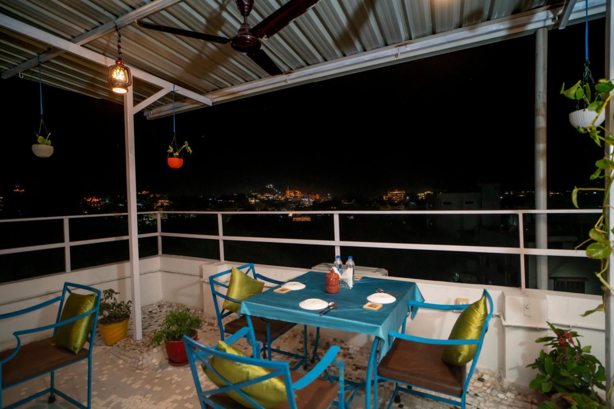 Soham Haveli Udaipur Vandrarhem Exteriör bild