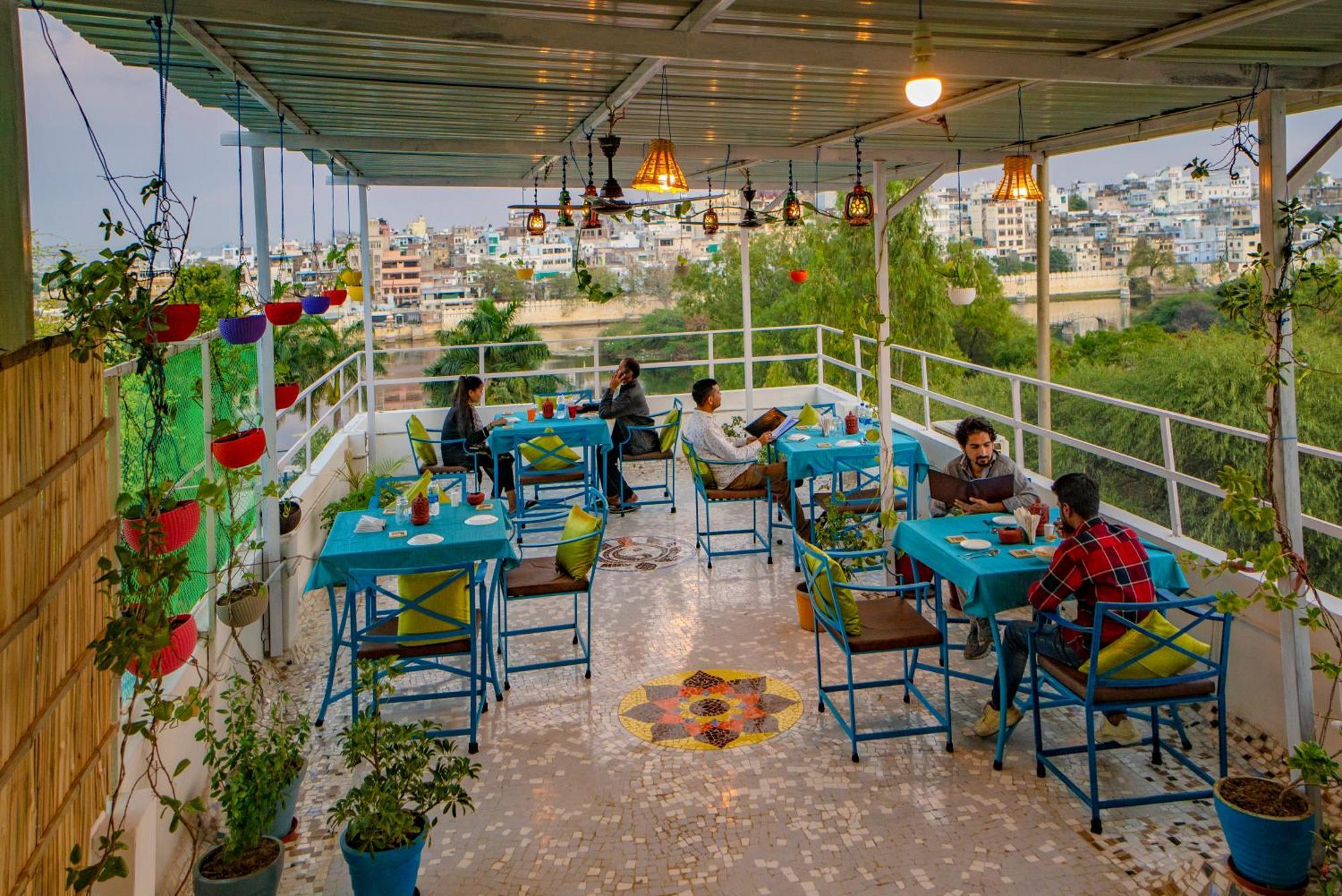 Soham Haveli Udaipur Vandrarhem Exteriör bild